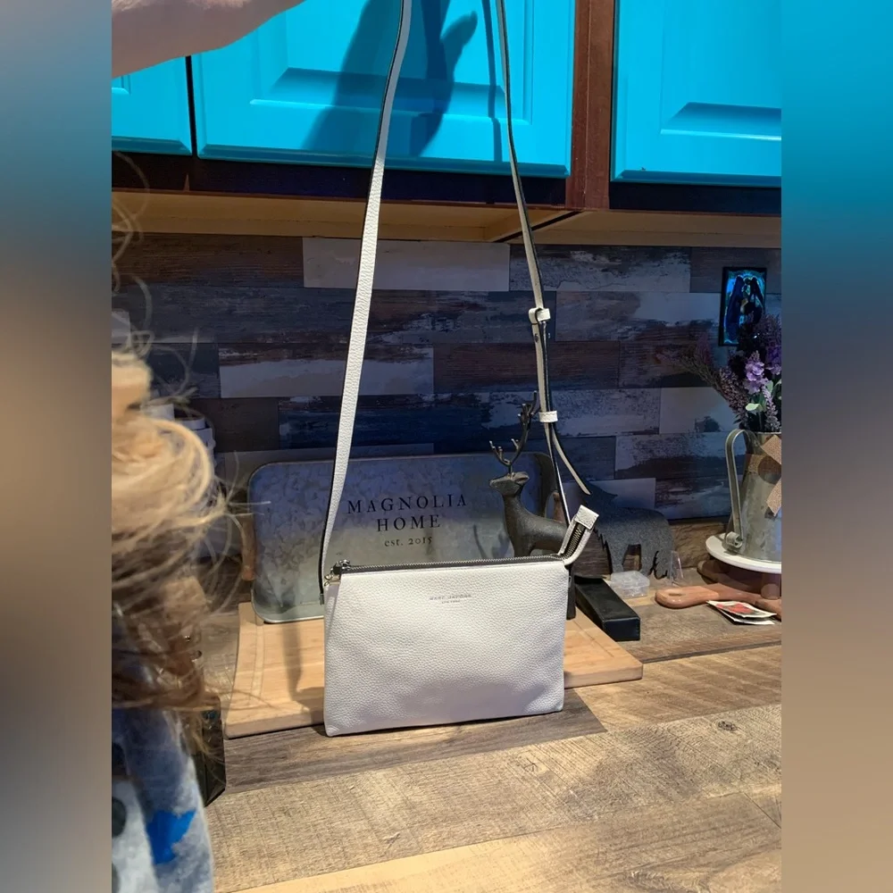 Marc Jacobs white crossbody - Picture 15 of 16